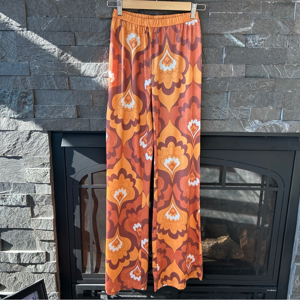 Cider Art Deco/Retro Satin Pants